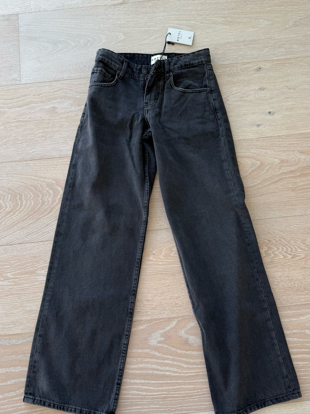 Motel Rocks Low Rise parallel Jean in washed black grey size 26